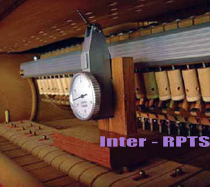 1533941965700467.jpg 2010-10 Using a Dial Test Indicator for Bedding the Balance Rail.jpg